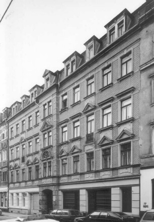 Dresden-Neustadt, Louisenstraße 72. Wohnhaus mit Läden (um 1890). Straßenansicht