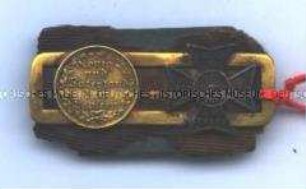 Miniaturschnalle mit der Goldenen Ehrenmedaille 1814 (Rückseite) und dem Silbernen Ehrenzeichen für den Feldzug 1815
