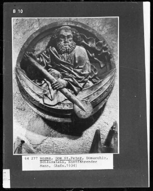Schlussstein mit Petrus