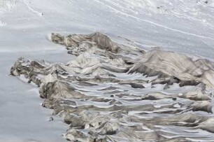 Neuschnee auf eingepacktem Gletscher, Pitztal