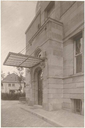 Billing, Hermann; Karlsruhe, Nördl. Hildapromenade 3/ Maximiliansstraße; Villa von Schwedler (Villa Billing) - Eingang (Ansicht)
