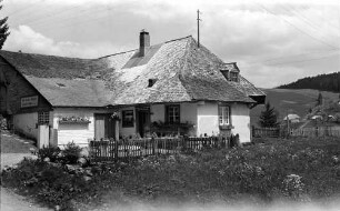 Todtnauberg: Schwarzwaldhaus mit Verkaufsladen