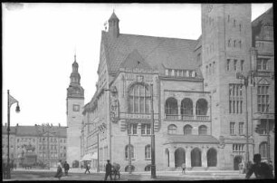 Chemnitz. Haupteingang zum neuen Rathaus