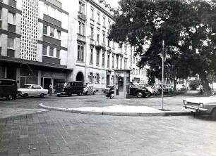Privatgebäude, Straßen und Plätze in Karlsruhe. Adlerstraße/Ecke Steinstraße