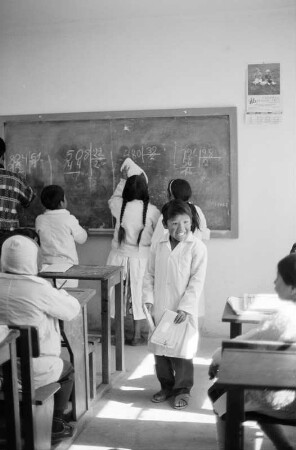 Schüler und Schülerinnen beim Unterricht, Calamarca