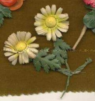 Deutsches Rotes Kreuz, Wiesen- und Feldblumen (Margeriten), Spendenabzeichen zugunsten des Kriegswinterhilfswerks 1942