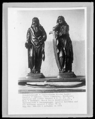 Christus und sieben Apostel — Statue