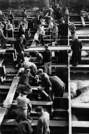 Wiederaufbau der Edertalsperre nach Zerstörung von 1943