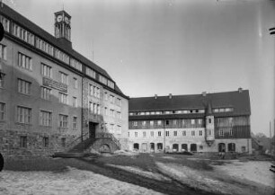Erzgebirge. Altenberg. Verwaltungsgebäude des VEB Zinnerz und Rathaus
