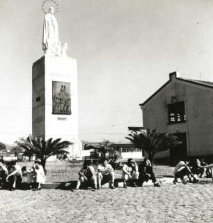 São Vicente, Brasilien. Madonna am Wege