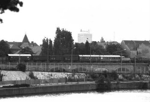 Grenzanlagen am Alexanderufer/Kapelle-Ufer entlang der Stadtbahn