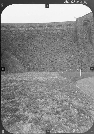 Klingenberg. Talsperre Klingenberg (1908-1914; H. Poelzig). Staumauer