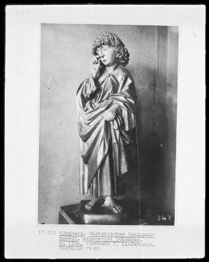 Kreuzigungsgruppe — Der Evangelist Johannes