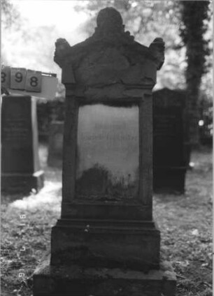 Grabstein 398 [Hahn S. 55 Grab-Nr. 996]