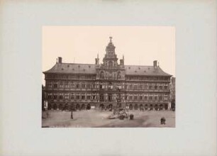 Hôtel de ville, Antwerpen: Fassadenansicht des Rathauses zum Marktplatz
