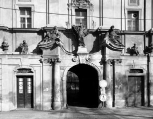 Kollegienhaus Sankt Ignatius — Portal