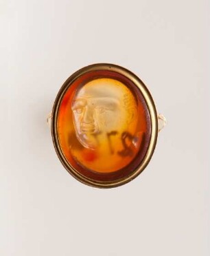 Intaglio mit männlichem kahlköpfigem Porträt (Vespasian?), um 1800