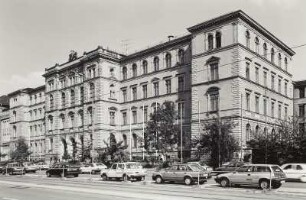 Hauptgebäude der Technischen Hochschule Chemnitz