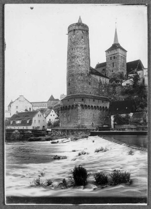 Bautzen, Blick über die Spree auf die Alte Wasserkunst