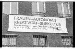 Kleinbildnegativ: Ausstellung der nGbK (neue Gesellschaft für bildende Kunst), 1985