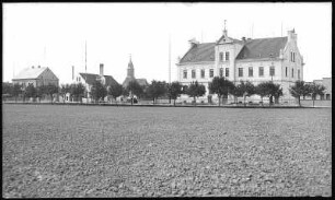 Merschwitz. Neue Schule