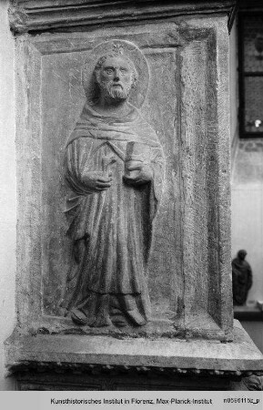 Baldachin : Postamente mit Reliefs von Masken, von Dominikus und Petrus Martyr
