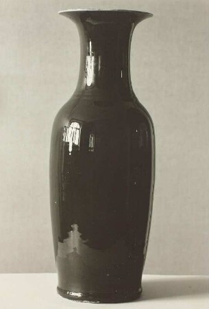 Vase mit ochsenblutfarbener Glasur (sang de boeuf), China