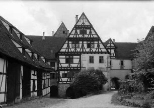 Tübingen-Bebenhausen: Fachwerkhaus am Wehrgang