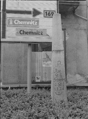 Aue, Postdistanzsäule