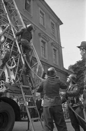 Feier des 105-jährigen Bestehens der Freiwilligen Feuerwehr Durlach.