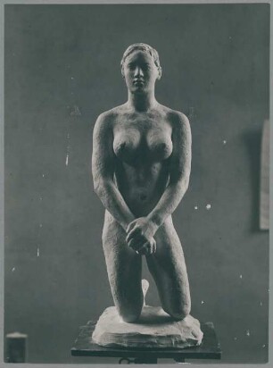 Kniende, 1933, Gips