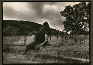 Eingang zum Friedhof (alt)