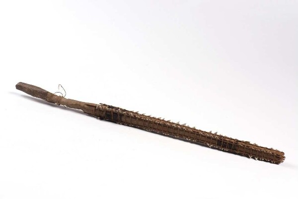 Hiebwaffe, mit Haifischzähnen besetzt, Kiribati (Ozeanien)