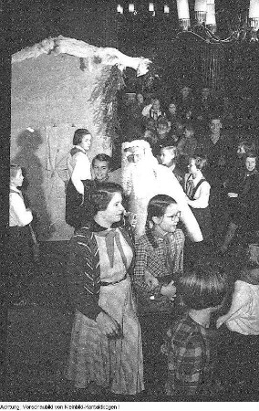 Junge Pioniere, verschiedene Veranstaltungen in Dresden: Weihnachten im Pionierpalast "Walter Ulbricht", Ausstellung der außerschulischen Einrichtungen der Stadt Dresden am Postplatz, Kinderfest der Zeitung "Wochenpost", Dezember 1954 - Juli 1955 & Kulturausscheid der Jungen Pioniere, 12. Juni 1955