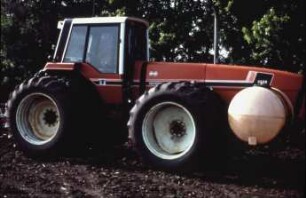 Fotografie: Großtraktor, Zwillingsreifen