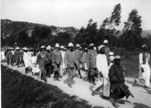 Am Victoria-Nyassa, auf dem Weg zur Boma-Festung bzw. Residentur