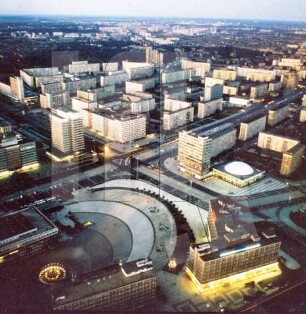 Alexanderplatz in Berlin : Blickrichtung Osten