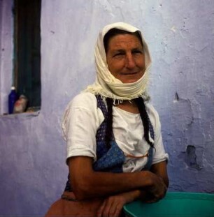 Alónnisos, Chora, Frau in Tracht