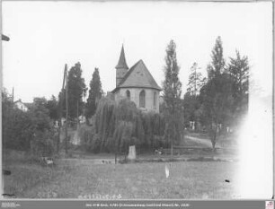 Kirche in Niederhöchstadt von Osten