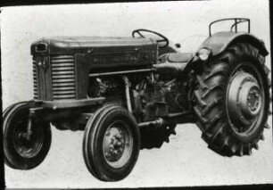 Standardtraktor Massey-Ferguson MF 65