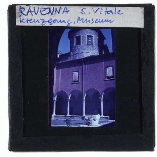 Ravenna, S. Vitale : Kreuzgang, Museum