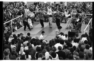 Kleinbildnegativ: Fest am Mariannenplatz, 1976