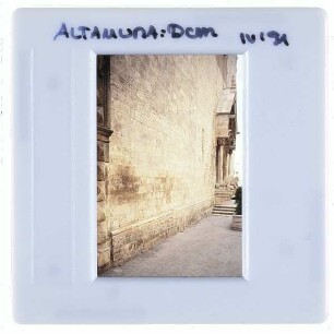 Altamura, Dom S. Maria Assunta : Hauptfassade mit Blick auf Hauptportal