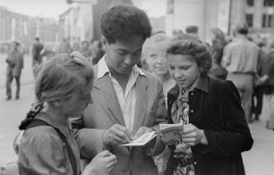 III. Weltfestspiele der Jugend und Studenten in Berlin 5. - 19. August 1951 : Teilnehmer der III. Weltfestspiele der Jugend und Studenten