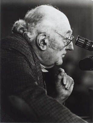 Stefan Heym auf dem letzten DDR-Schriftstellerkongreß
