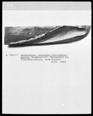 Binnenschiff, Heck-Segment, Halbmodell mit Plattenzeichnung
