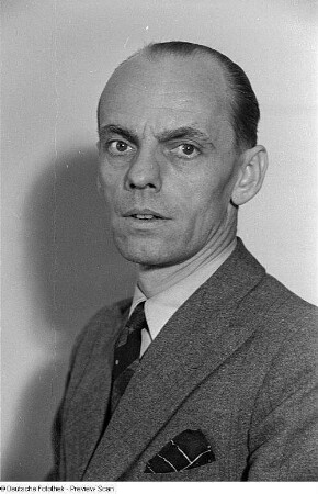 Porträtaufnahmen des Politikers Arthur Pieck, ab 1945 Leiter der Abteilung Personal und Verwaltung des 1. Berliner Nachkriegsmagistrats und von 1954.1961 Generaldirektor der Lufthansa der DDR