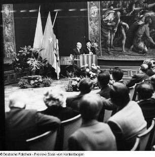 Ho Chi Minh (u.a. mit Veranstaltung im Gobelinsaal, vor der Sempergalerie)