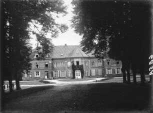 Prinzenhaus Plön : Zufahrt zum Prinzenhaus Plön