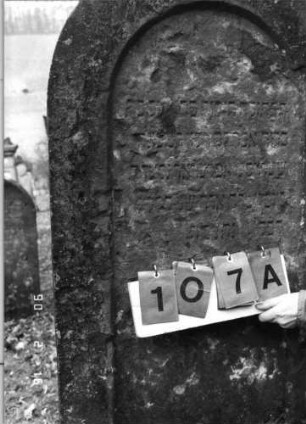 Grabstein 107A